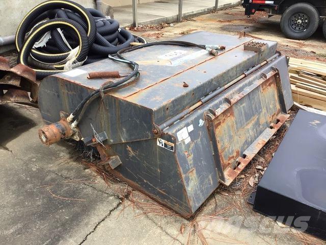 PALADIN 20572M Вакуумные уборочные машины