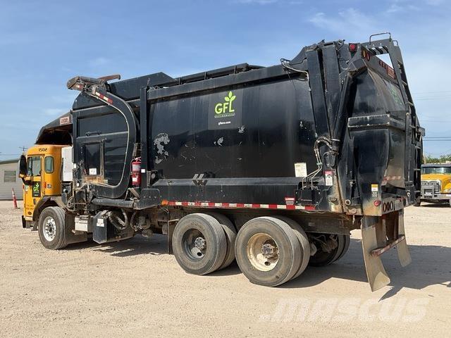 Peterbilt 320 Мусоровозы