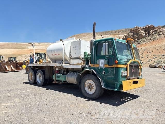 Peterbilt 320 Грузовики-цистерны