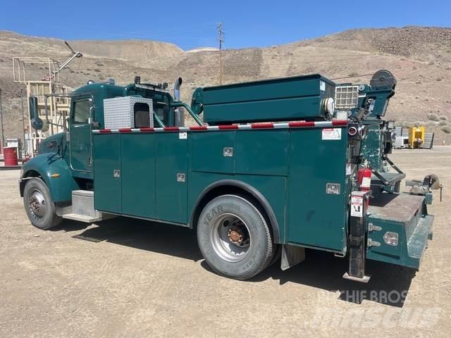 Peterbilt 335 Комбинированные дорожные машины