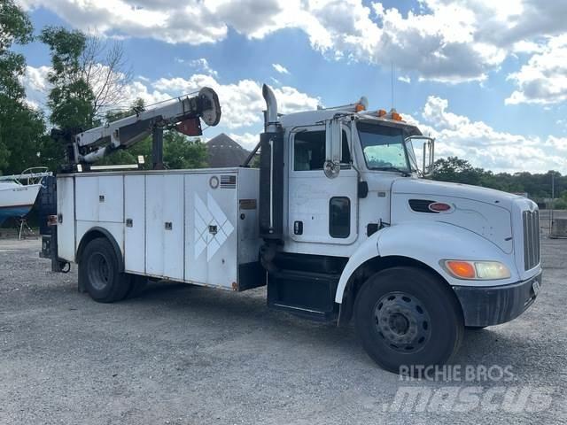 Peterbilt 335 Комбинированные дорожные машины
