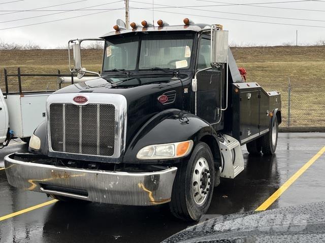 Peterbilt 335 Грузовые эвакуаторы