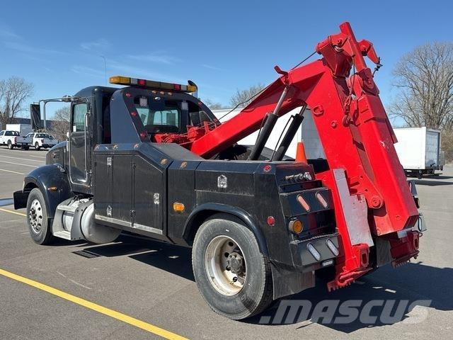 Peterbilt 335 Грузовые эвакуаторы