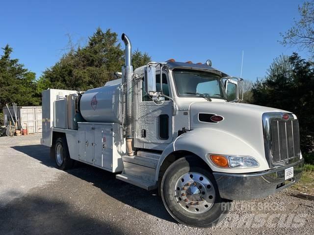 Peterbilt 337 Грузовики-цистерны