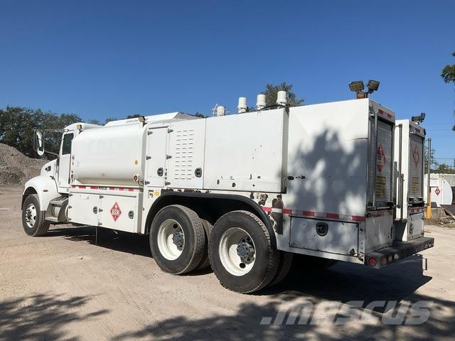 Peterbilt 348 Грузовики-цистерны