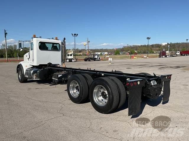Peterbilt 365 Кабины