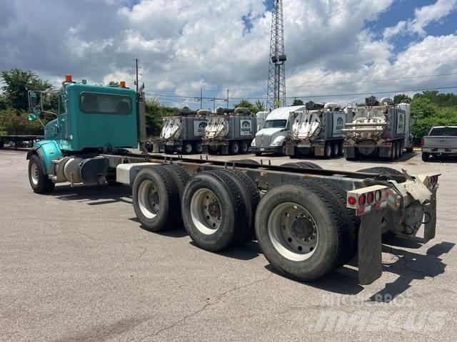 Peterbilt 365 Кабины