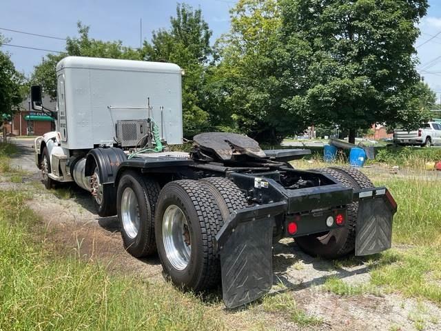 Peterbilt 377 Седельные тягачи