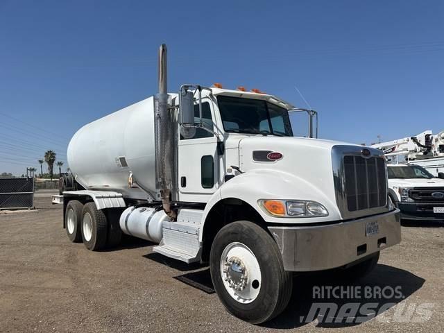 Peterbilt 382 Грузовики-цистерны