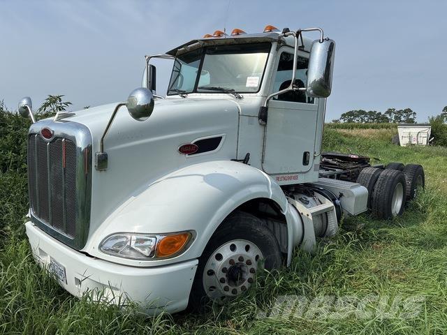 Peterbilt 384 Седельные тягачи