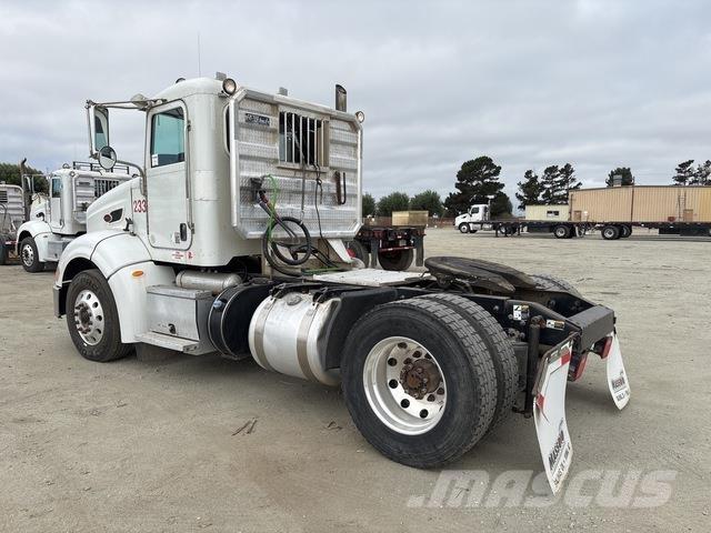 Peterbilt 384 Седельные тягачи