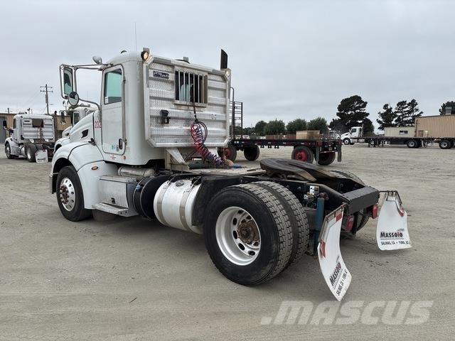Peterbilt 384 Седельные тягачи