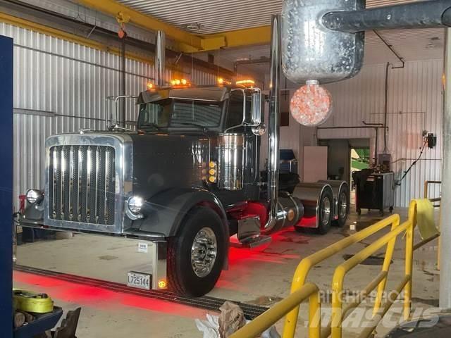 Peterbilt 388 Седельные тягачи