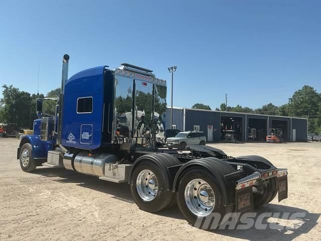 Peterbilt 389 Седельные тягачи