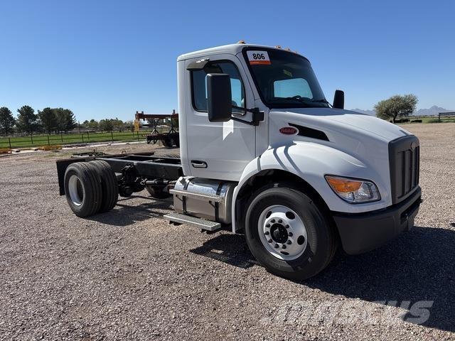 Peterbilt 537 Кабины