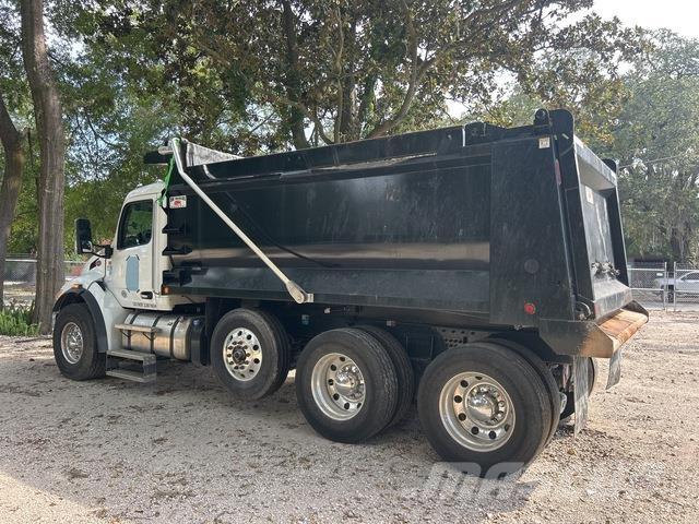 Peterbilt 548 Грузовики-Самосвалы