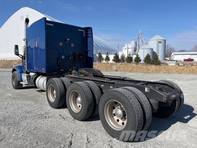 Peterbilt 567 Седельные тягачи