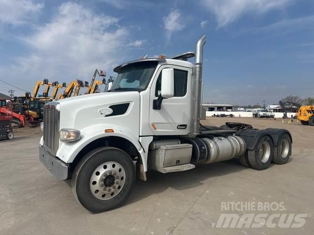 Peterbilt 567 Седельные тягачи