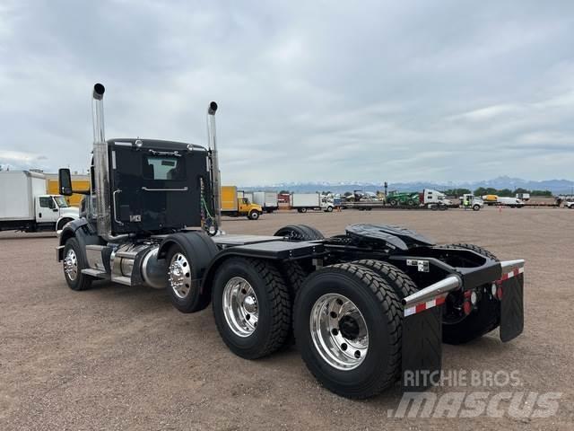 Peterbilt 567 Седельные тягачи