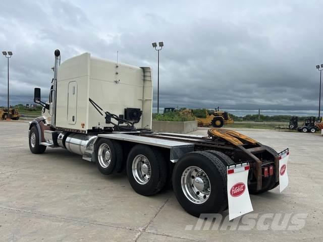 Peterbilt 567 Седельные тягачи