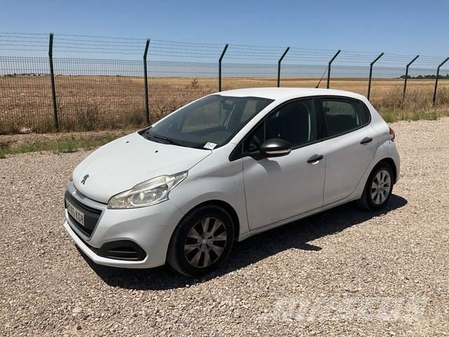 Peugeot 208 Легковые автомобили