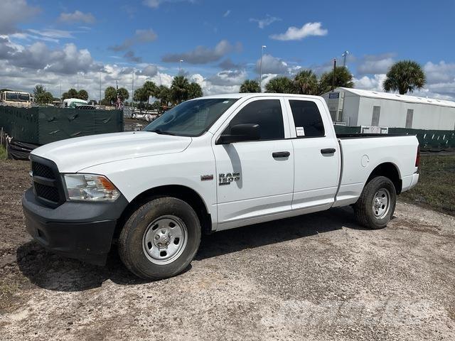RAM 1500 Бортовые фургоны