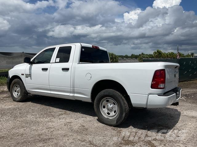 RAM 1500 Бортовые фургоны