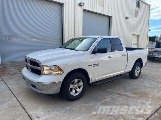 RAM 1500 Бортовые фургоны