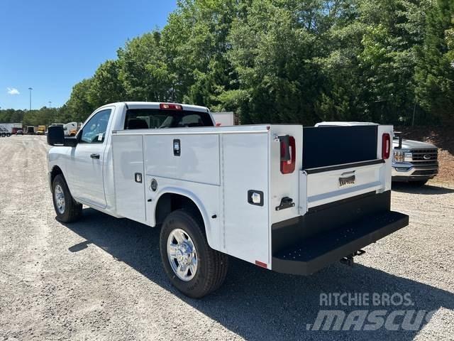 RAM 2500 Бортовые фургоны
