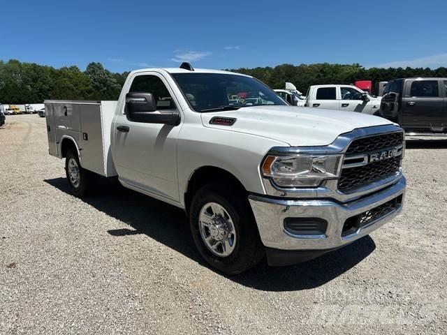 RAM 2500 Бортовые фургоны