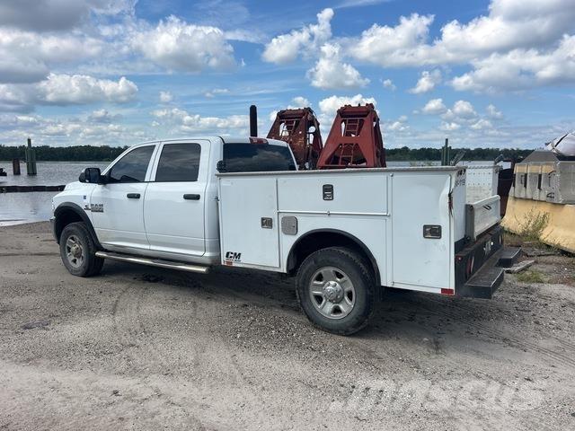 RAM 2500 Бортовые фургоны