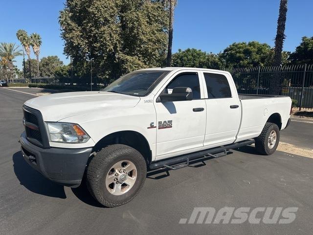 RAM 2500 Бортовые фургоны