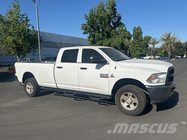 RAM 2500 Бортовые фургоны
