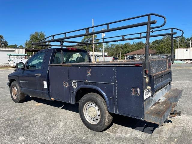 RAM 2500 Бортовые фургоны