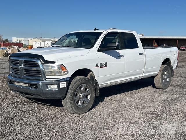 RAM 2500 Бортовые фургоны
