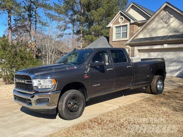RAM 3500 Прочие фургоны