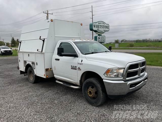 RAM 3500 Бортовые фургоны