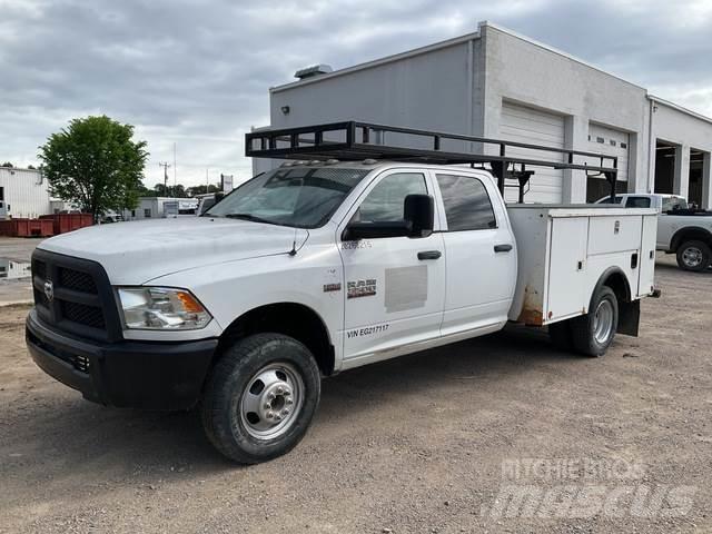 RAM 3500 Бортовые фургоны