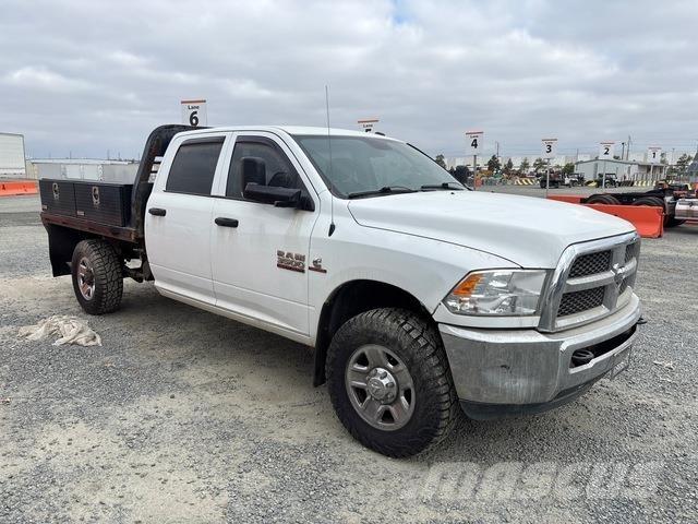 RAM 3500 Грузовики-платформы/боковая разгрузка