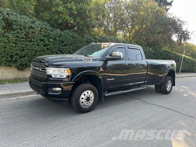 RAM 3500 Бортовые фургоны