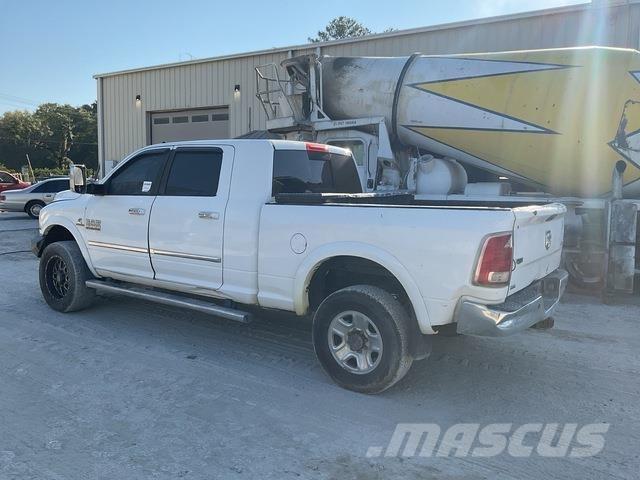 RAM 3500 Бортовые фургоны