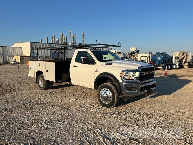 RAM 4500 Бортовые фургоны