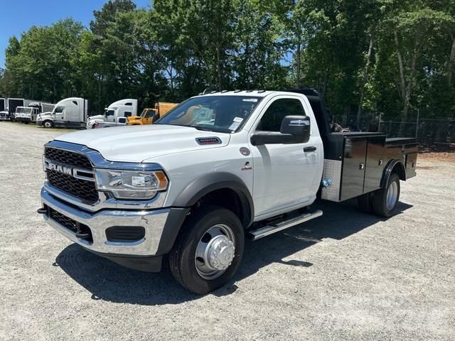 RAM 5500 Бортовые фургоны