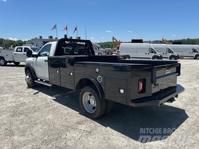 RAM 5500 Бортовые фургоны