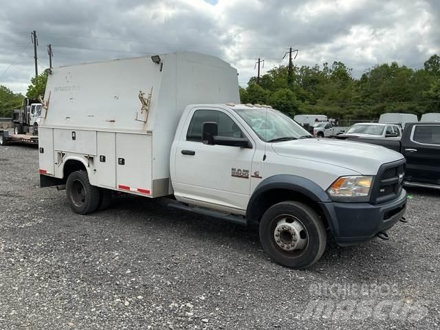 RAM 5500 Бортовые фургоны