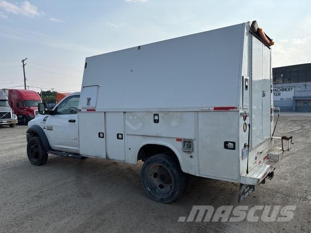 RAM 5500 Бортовые фургоны