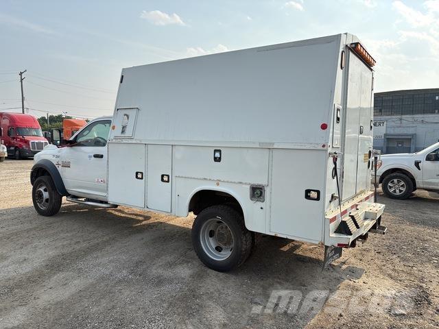 RAM 5500 Бортовые фургоны