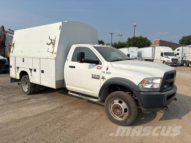 RAM 5500 Бортовые фургоны