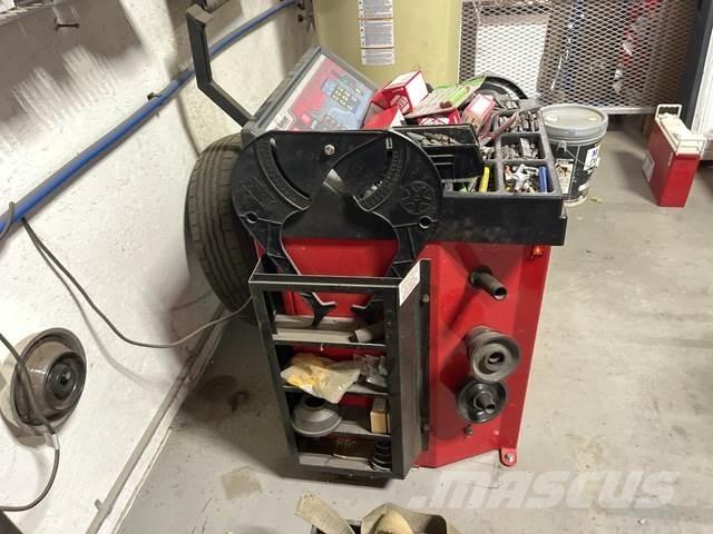 Ranger DST2420 Строительная техника - Другие