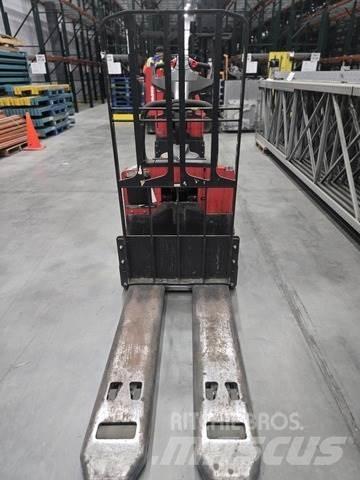 Raymond 8410 Ручные гидравлические тележки